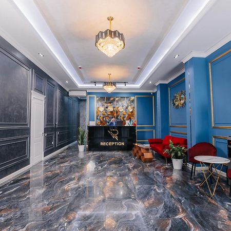 Resident Hotel Tashkent Bagian luar foto