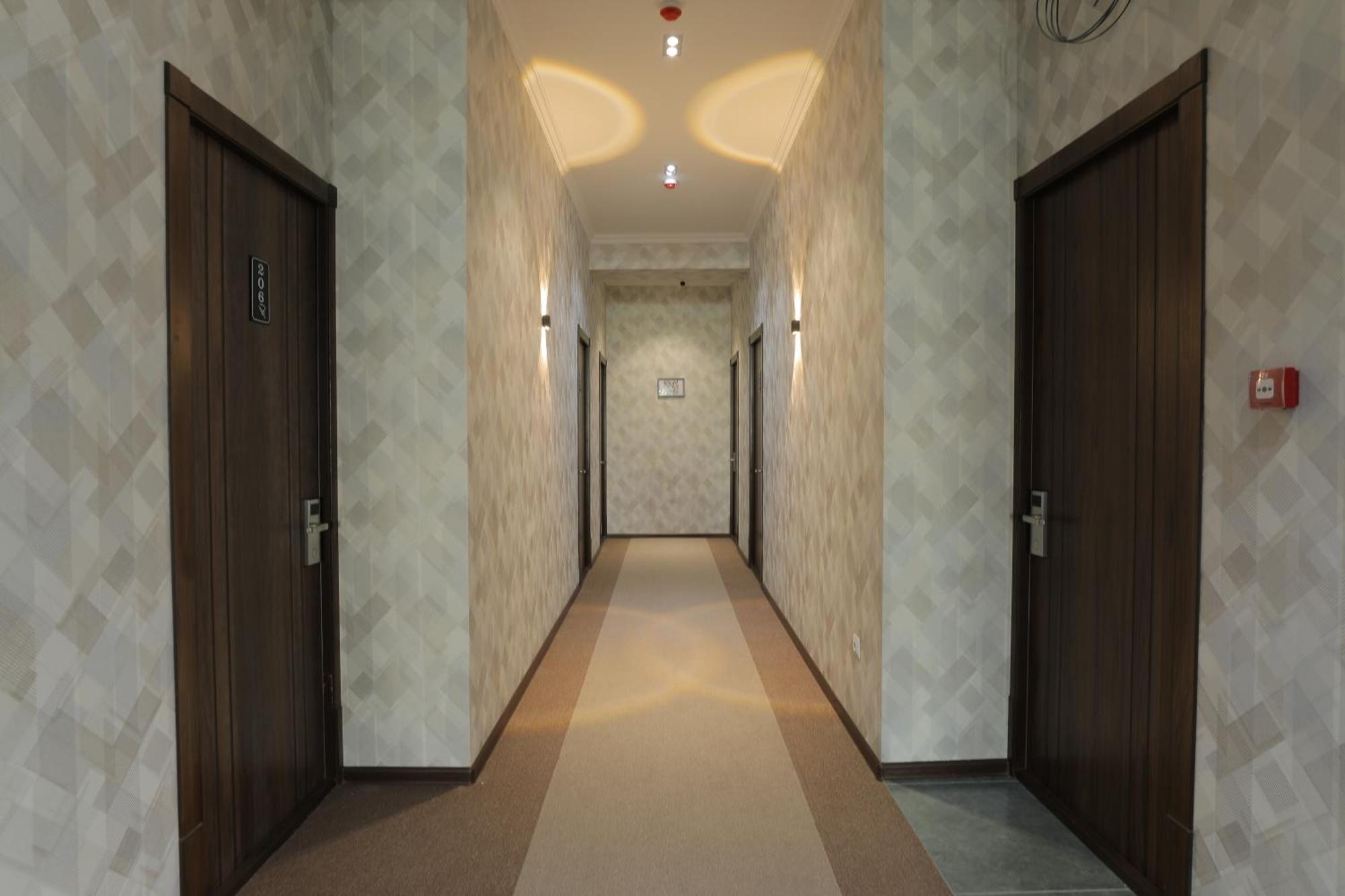 Resident Hotel Tashkent Bagian luar foto