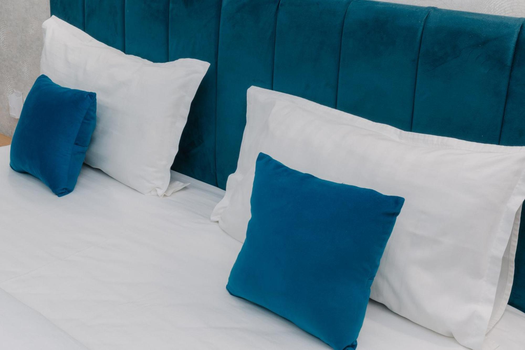 Resident Hotel Tashkent Bagian luar foto