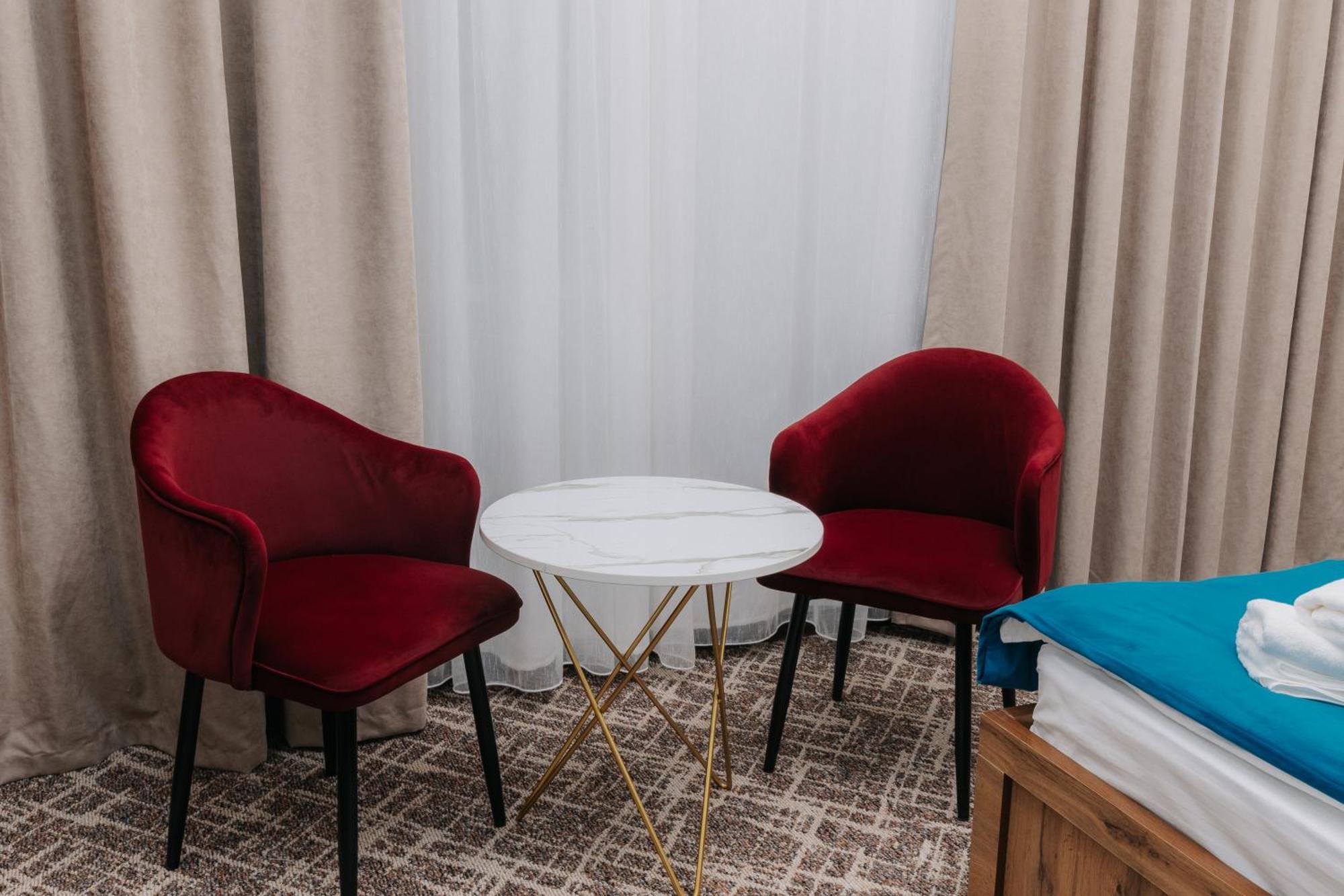 Resident Hotel Tashkent Bagian luar foto