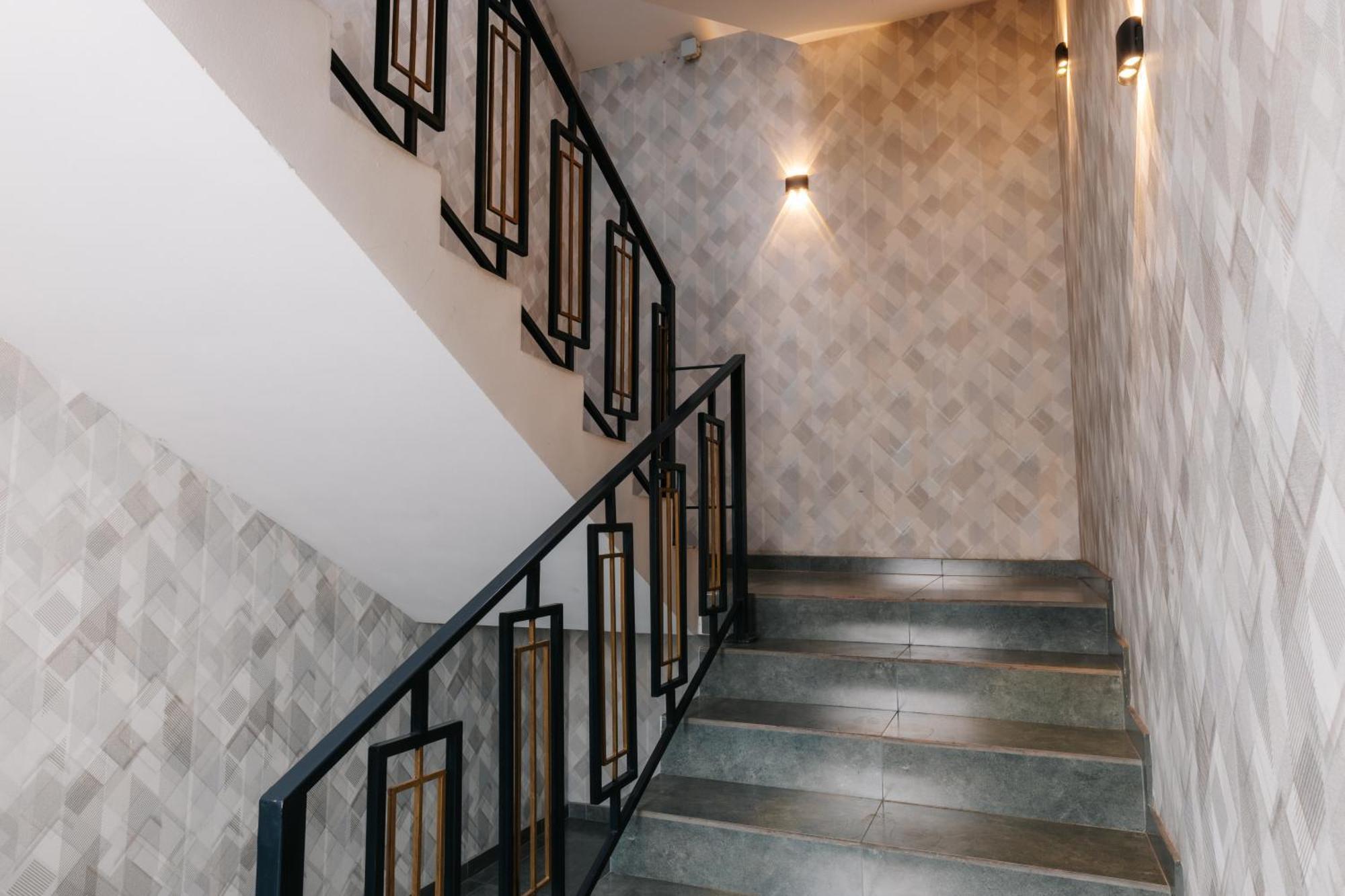 Resident Hotel Tashkent Bagian luar foto