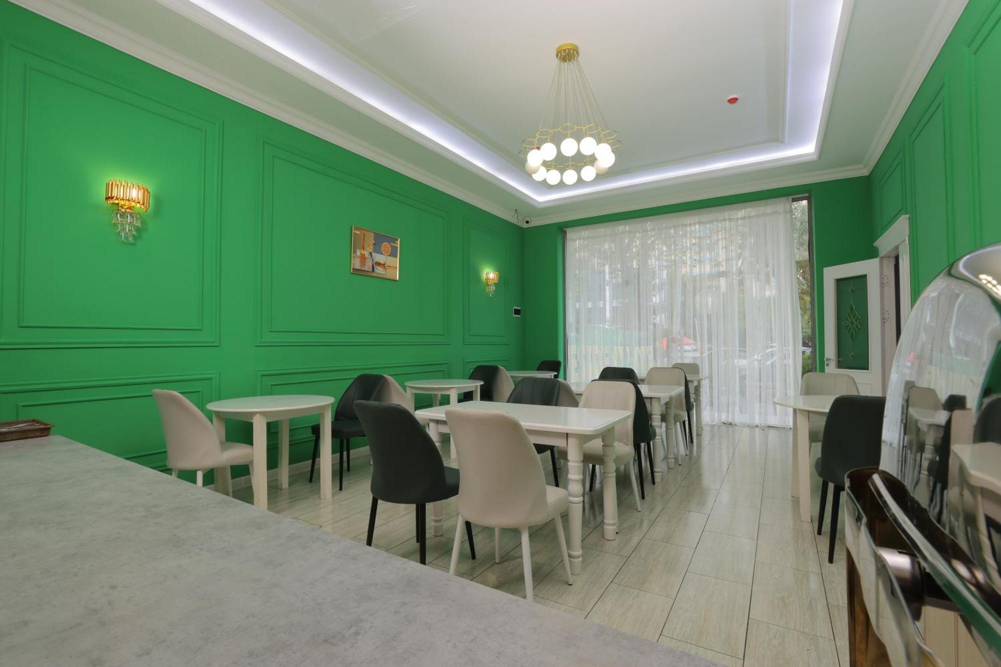 Resident Hotel Tashkent Bagian luar foto
